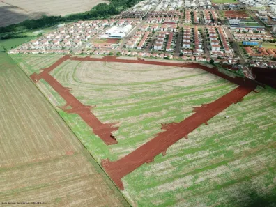 Lote/Terreno à venda, 150m² no 14 de Novembro, Cascavel