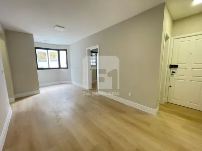 Apartamento com 2 Quartos para alugar, 68m² no Agronômica, Florianópolis