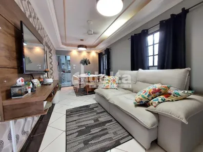 Casa com 3 Quartos à venda, 208m² no Planalto, Uberlândia