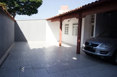 Sobrado com 4 Quartos à venda, 360m² no Santa Cruz Industrial, Contagem