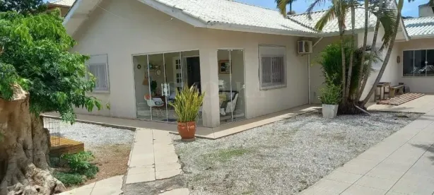 Casa com 3 Quartos à venda, 157m² no Sambaqui, Florianópolis