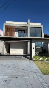 Sobrado com 3 Quartos à venda, 130m² no Pioneiros Catarinenses, Cascavel