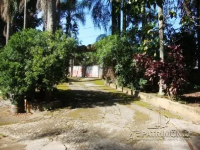 Fazenda/Sítio com 2 Quartos à venda, 178m² no Vila Helena, Sorocaba