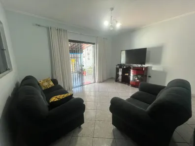 Sobrado com 6 Quartos para alugar, 250m² no Jardim Marek, Santo André