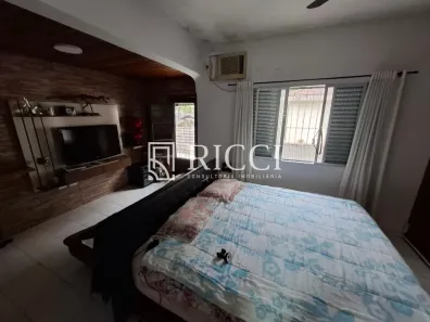 Sobrado com 3 Quartos à venda, 138m² no Marapé, Santos