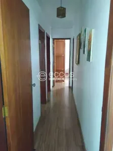 Casa com 4 Quartos à venda, 180m² no Planalto, Uberlândia