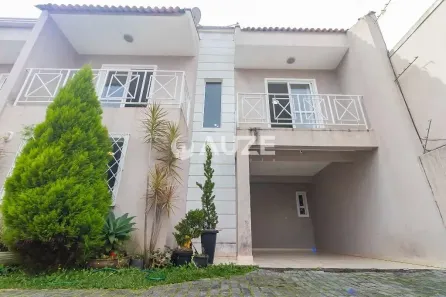 Sobrado com 3 Quartos à venda, 134m² no Boqueirão, Curitiba