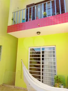 Sobrado com 2 Quartos para alugar, 76m² no Cidade Intercap, Taboão da Serra