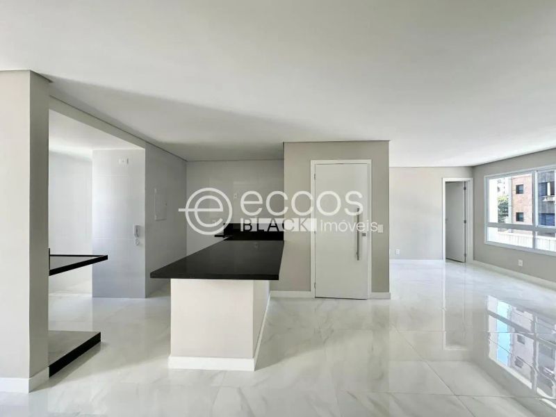 Apartamento com 3 quartos — Santo Agostinho, Belo Horizonte