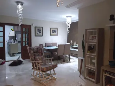 Casa com 3 Quartos à venda, 300m² no Vila Valqueire, Rio de Janeiro
