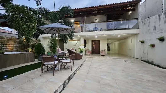 Sobrado com 5 Quartos à venda, 171m² no Parque Manibura, Fortaleza