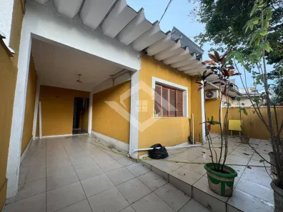 Casa com 2 Quartos à venda, 162m² no Campo Grande, Rio de Janeiro