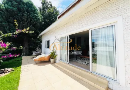Sobrado com 5 Quartos à venda, 257m² no Alto da Boa Vista, Campos do Jordão