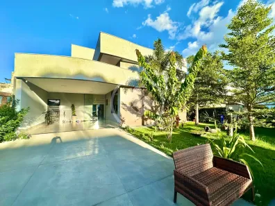 Casa de Condomínio com 4 Quartos à venda, 230m² no Residencial Goiânia Golfe Clube, Goiânia