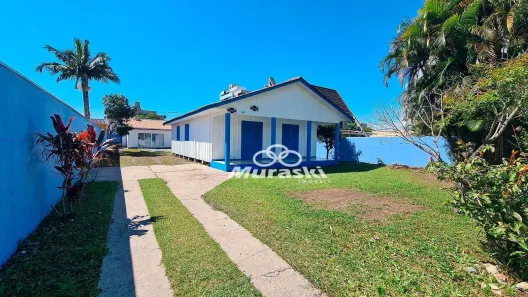 Casa com 3 Quartos para alugar, 180m² no Guaratuba, Guaratuba