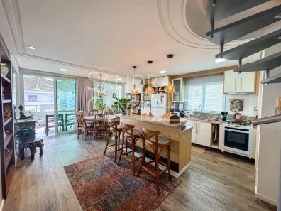 Apartamento com 3 Quartos à venda, 150m² no Jurerê, Florianópolis