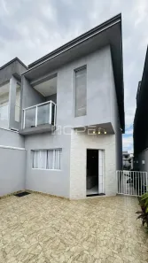 Casa de Condomínio com 3 Quartos para alugar, 130m² no Villas do Jaguari, Santana de Parnaíba