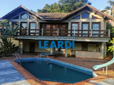 Casa de Condomínio com 4 Quartos à venda, 600m² no Jardim Tupi, Arujá
