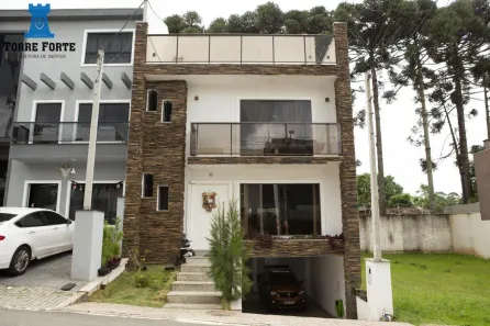Casa de Condomínio com 4 Quartos à venda, 380m² no Xaxim, Curitiba
