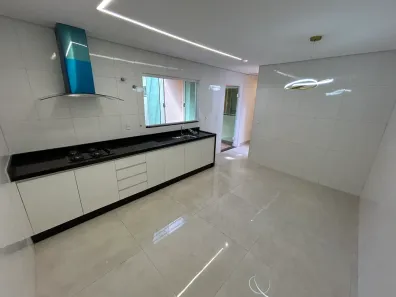 Casa com 3 Quartos à venda, 135m² no Ceilândia Sul, Brasília
