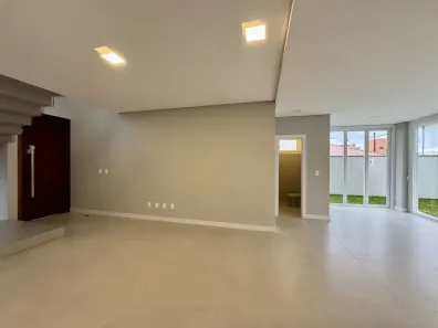 Sobrado com 3 Quartos à venda, 260m² no São Lourenço, Bertioga