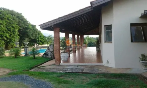 Fazenda/Sítio com 3 Quartos à venda, 424m² no Centro, Araçoiaba da Serra