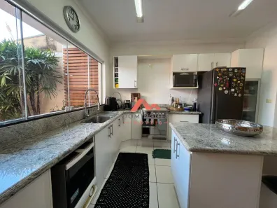 Sobrado com 3 Quartos à venda, 178m² no Parque Residencial Boa Vista, Americana