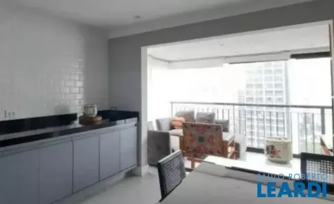 Cobertura com 2 Quartos à venda, 140m² no Cerqueira César, São Paulo