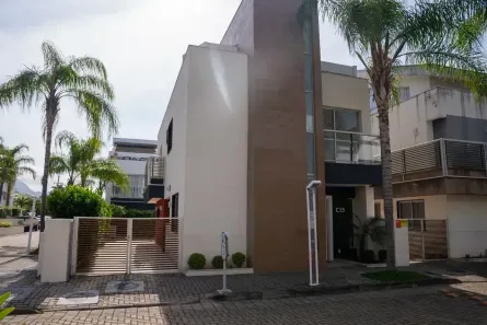 Casa de Condomínio com 4 Quartos à venda, 214m² no Recreio dos Bandeirantes, Rio de Janeiro