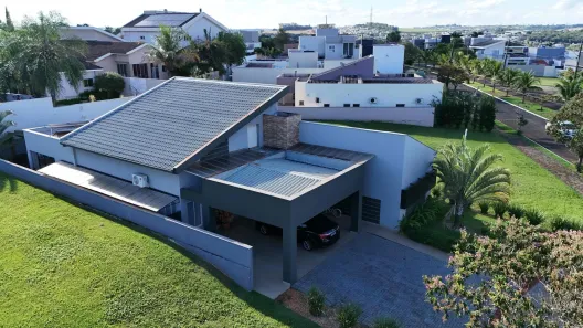 Casa com 4 Quartos para alugar, 250m² no Recanto do Salto, Londrina