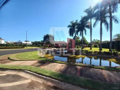 Casa de Condomínio com 4 Quartos para alugar, 600m² no Jardim Karaíba, Uberlândia