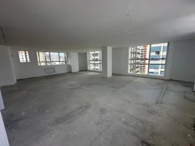 Sala Comercial para alugar, 170m² no Centro, Florianópolis