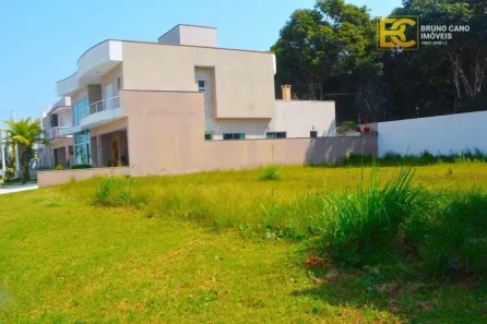 Lote/Terreno à venda, 300m² no Centro, Peruíbe