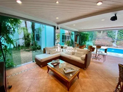 Casa com 3 Quartos à venda, 436m² no Braunes, Nova Friburgo