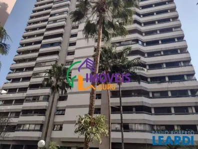 Apartamento com 4 Quartos à venda, 147m² no Vila Uberabinha, São Paulo