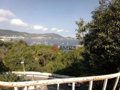 Casa com 4 Quartos à venda, 480m² no São Francisco, Niterói