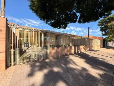 Casa com 3 Quartos à venda, 104m² no Parque Industrial I, Maringá
