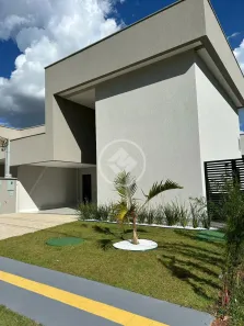 Casa de Condomínio com 3 Quartos à venda, 202m² no Jardins Nápoles, Senador Canedo