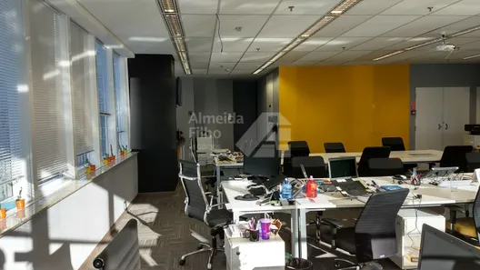 Sala Comercial para alugar, 400m² no Bela Vista, São Paulo