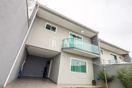 Sobrado com 3 Quartos à venda, 133m² no Xaxim, Curitiba
