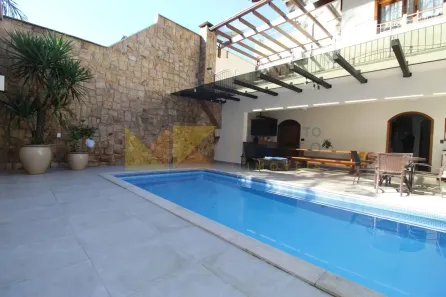 Casa com 3 Quartos à venda, 650m² no Valparaiso, Blumenau