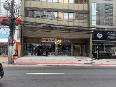 Ponto Comercial para alugar, 412m² no Santa Lúcia, Vitória