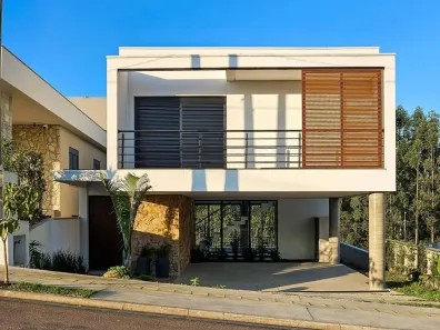 Casa com 3 Quartos à venda, 220m² no Centro, Gravataí