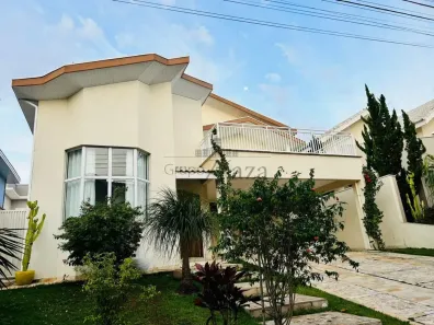 Casa de Condomínio com 3 Quartos à venda, 270m² no Loteamento Villa Branca, Jacareí