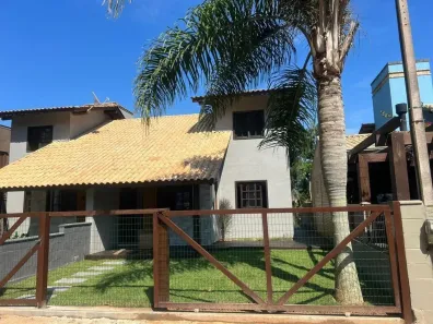 Sobrado com 2 Quartos à venda, 80m² no , Garopaba
