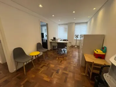 Sala Comercial à venda, 60m² no Centro, Curitiba