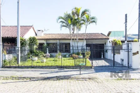 Sobrado com 3 Quartos à venda, 180m² no Serraria, Porto Alegre