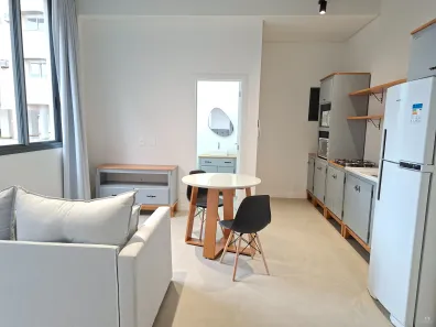 Apartamento com 1 Quarto para alugar, 37m² no Pantanal, Florianópolis