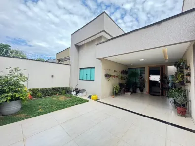 Casa com 3 Quartos à venda, 131m² no Parque das Flores, Goiânia
