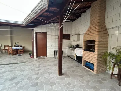 Casa com 3 Quartos à venda, 196m² no Jardim São Domingos, Americana